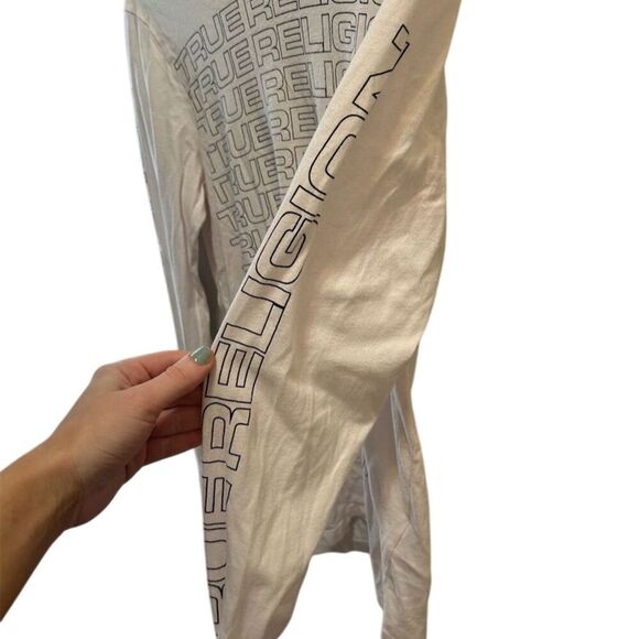 True Religion Men's White Long Sleeve Graphic Tee Casual Crew Neck Standard Sz S - Picture 1 of 4